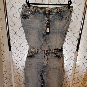 Brand New with Tags – Fashion Nova Denim Off-the-Shoulder Maxi Dress (XL)